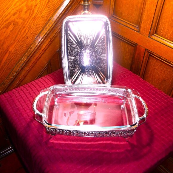 *** ROYAL DARRABY *** Pyrex Dish / Stand and Cover ....NEW - Picture 1 of 2